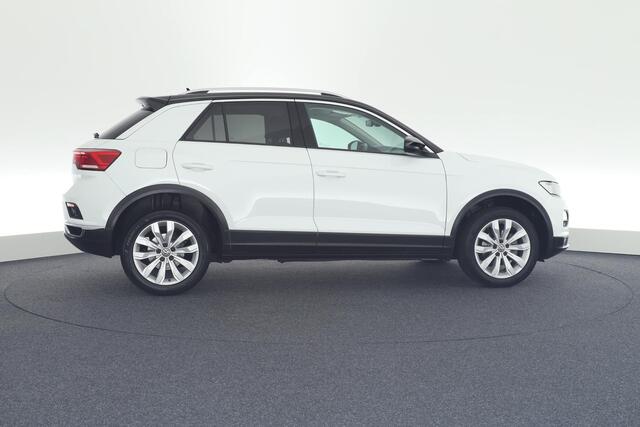 Volkswagen T-Roc 1.0 TSI 116pk H6 Style Navigatie ACC Clima PDC Carplay DAB