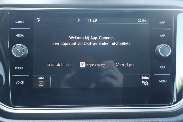 Volkswagen T-Roc 1.0 TSI Style NL-Auto!! Apple Car-Play I Camera