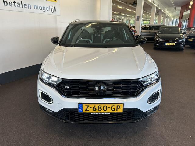 Volkswagen T-Roc 1.5 TSI Sport Business R | Automaat | Digital dashboard | Stoel+Stuurverwarming | Adaptieve cruise control | Climate control | Achteruitrijcamera | Adaptief onderstel | Navigatie | Apple carplay | Elek. inklapbare spiegels