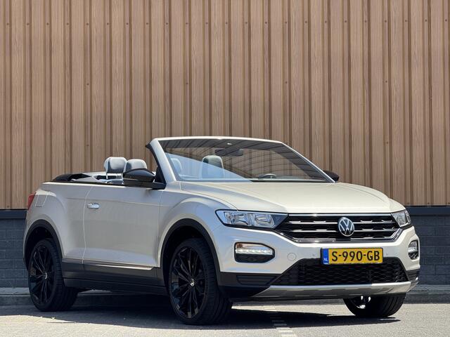 Volkswagen T-Roc Cabrio 1.5 TSI R-Line | Adaptieve Cruise Control | Parkeersensoren | Keyless Go/Entry | Dodehoek Detector | Lane Assist | DAB | Stuurverwarming | Stoelverwarming | Airconditioning | Bluetooth |