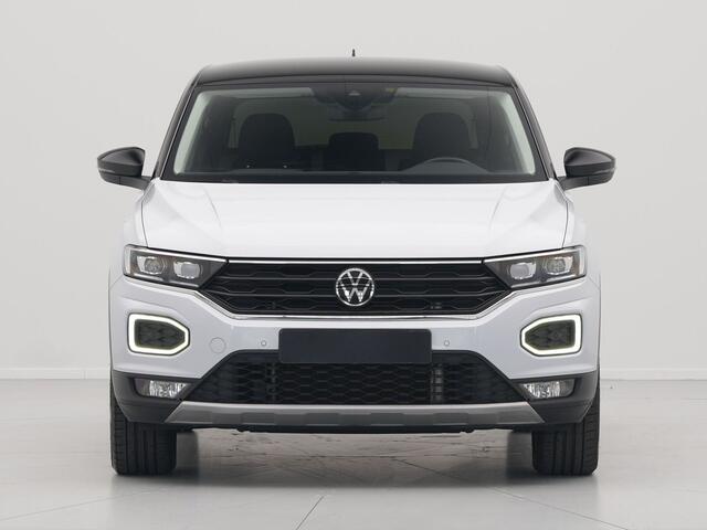 Volkswagen T-Roc 1.5 TSI 150pk DSG Sport Navi via App Camera Pdc Led Clima