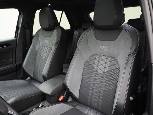 Volkswagen T-Roc 1.5TSI/150PK R-Line Blackstyle DSG · Panoramadak · Camera + Parkeersensoren · Trekhaak · Garantie tot maart 2026