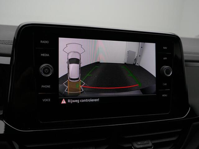 Volkswagen T-Roc 1.5 TSI 150 pk DSG R-Line | Panoramadak | Stuur-/stoelverwarming | Achteruitrijcamera | Apple Carplay / Android Auto