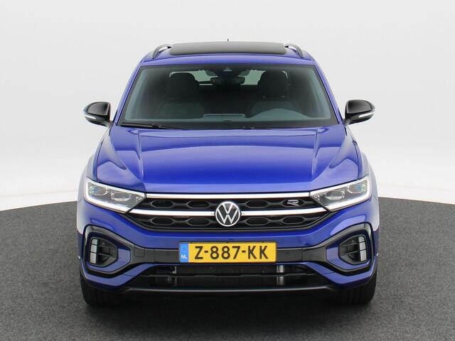 Volkswagen T-Roc 1.5 TSi 150 Pk Automaat R-Line | Adaptive Cruise | CarPlay | Navigatie | Camera | Panoramadak | Black Style | 19 Inch | 26.279 Km!!