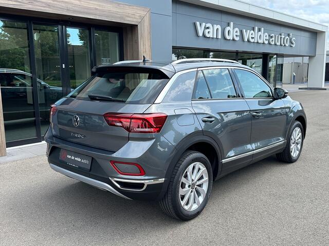 Volkswagen T-Roc 1.5 TSI 150pk DSG Style Carplay | Camera | Keyless | Elek. Achterklep | Rijklaar incl. garantie