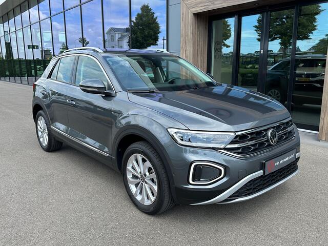 Volkswagen T-Roc 1.5 TSI 150pk DSG Style Carplay | Camera | Keyless | Elek. Achterklep | Rijklaar incl. garantie