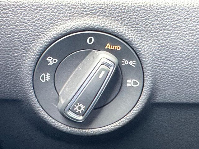 Volkswagen T-Roc 1.5 TSI 150pk DSG Style Carplay | Camera | Keyless | Elek. Achterklep | Rijklaar incl. garantie