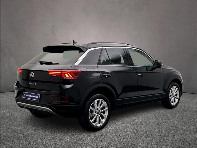 Volkswagen T-Roc Life Edition 1.0 TSI 115pk Adaptive cruise control, Achteruitrijcamera, Stoelverwarming, Parkeer assistent, Airco, DAB, Radio, App connect, LED koplampen