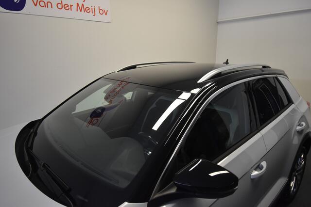 Volkswagen T-Roc 1.5 TSI Sport , VIRTUAL COCKPIT , LED KOPLAMPEN ,LMV18 , V STEOL VERW , NAVI , CLIMATR ,