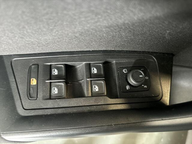 Volkswagen T-Roc 1.5 Tsi 150pk DSG Life Edition · Camera · Dodehoeksensor · Apple/Android Car Play · Keyless · P-Sensoren · Park Assist · Garantie t/m 05-08-2028 of 100.000km