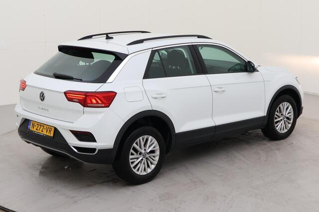 Volkswagen T-Roc 1.0 TSI 110pk Style / Navigatie / Airco / Parkeersensoren / 16" LMV