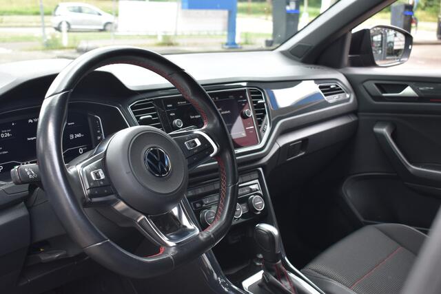 Volkswagen T-Roc 1.5 TSI Sport Sfeerverlichting | Half-leder | Virtual Dashboard | Navigatie | 12 mnd BOVAG garantie Whatsapp 06-53188999