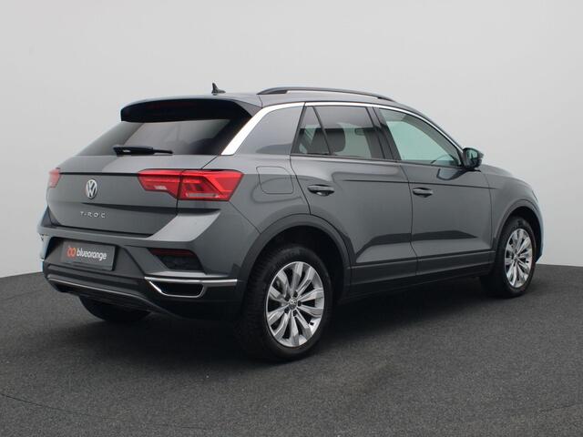 Volkswagen T-Roc 1.5 TSI Style 150PK DSG Navi, Adaptieve Cruise Controle, Clima, Lane Assist, 17" LM Velgen