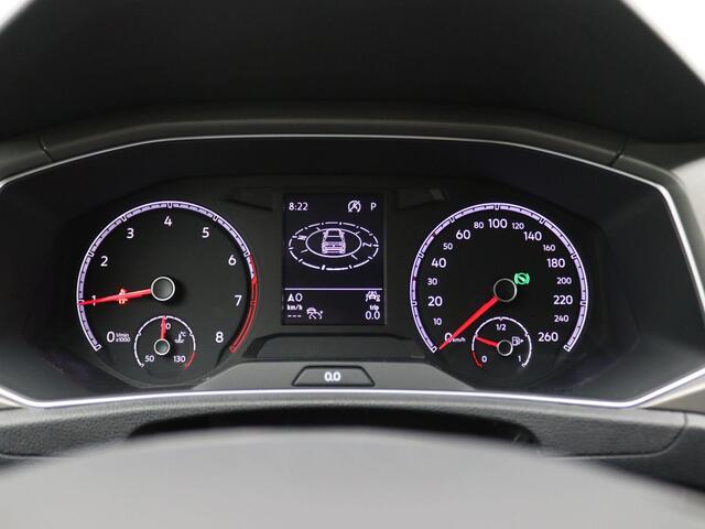 Volkswagen T-Roc 1.5 TSI Style 150PK DSG Navi, Adaptieve Cruise Controle, Clima, Lane Assist, 17" LM Velgen