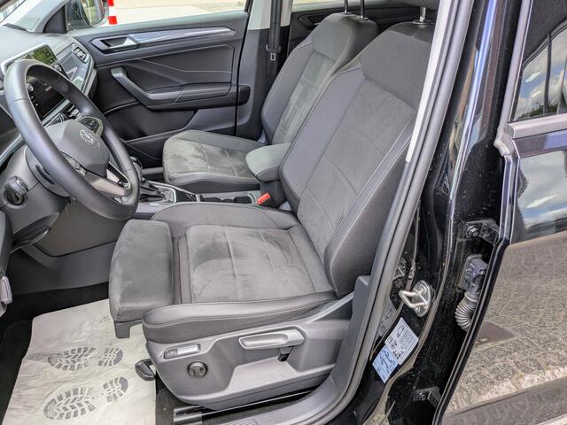 Volkswagen T-Roc 1.5 TSI Style,Navi,Trekhaak.