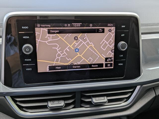 Volkswagen T-Roc 1.5 TSI Style,Navi,Trekhaak.