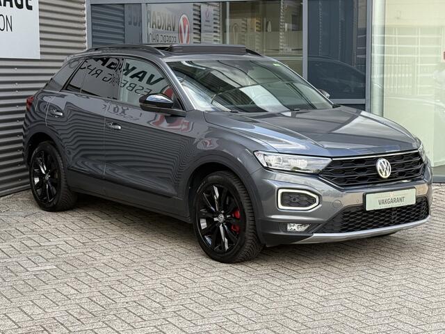 Volkswagen T-Roc 1.5 TSI Sport DSG,BLACK STYLE,PANO,NAV/CAM