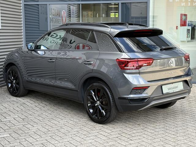 Volkswagen T-Roc 1.5 TSI Sport DSG,BLACK STYLE,PANO,NAV/CAM