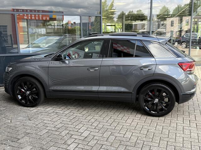 Volkswagen T-Roc 1.5 TSI Sport DSG,BLACK STYLE,PANO,NAV/CAM