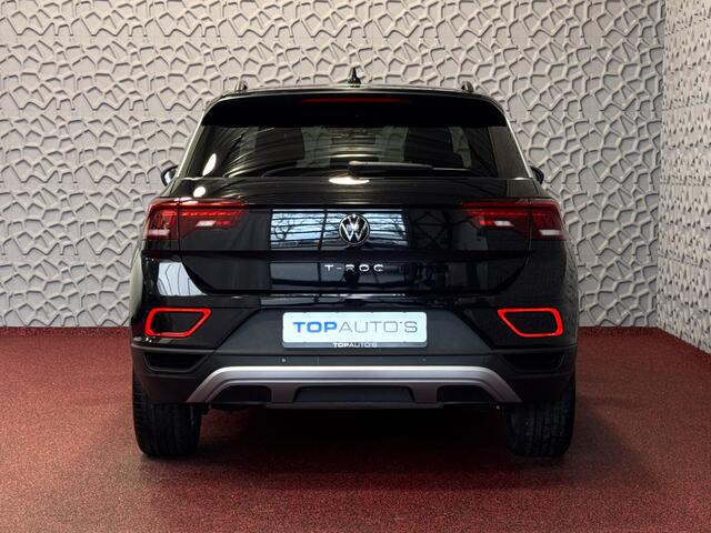 Volkswagen T-Roc 1.5 TSI 150PK EVO ADAP.CRUISE LED VIR.COCKPIT CAMERA STOEL.VERW. 17''LMV KEYLESS 2024 "Volkswagen rijden begint bij Topautos.nl - 75 topmodellen direct op voorraad!"