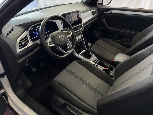 Volkswagen T-Roc Cabrio TSI VIR.COCKPIT CARPLAY NAVI IQ.LED STOEL/STUUR.VERW DAB ADAP.CRUISE 05/2024 "Volkswagen rijden begint bij Topautos.nl - 75 topmodellen direct op voorraad!"