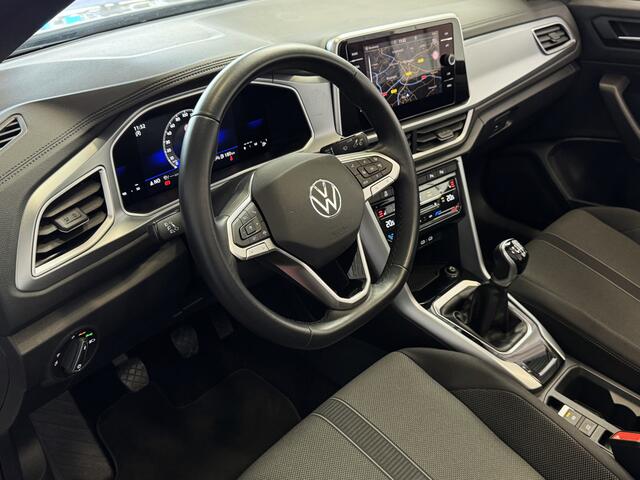 Volkswagen T-Roc Cabrio TSI VIR.COCKPIT CARPLAY NAVI IQ.LED STOEL/STUUR.VERW DAB ADAP.CRUISE 05/2024 "Volkswagen rijden begint bij Topautos.nl - 75 topmodellen direct op voorraad!"