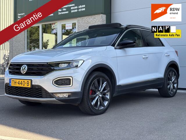 Volkswagen T-Roc 1.5 TSI Sport Nap Carplay Navi Pano Automaat Sfeer