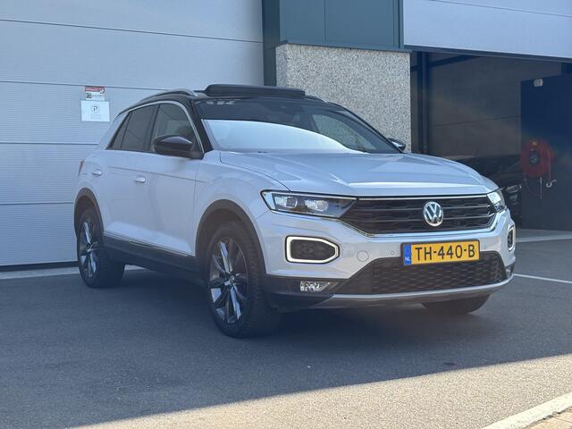 Volkswagen T-Roc 1.5 TSI Sport Nap Carplay Navi Pano Automaat Sfeer