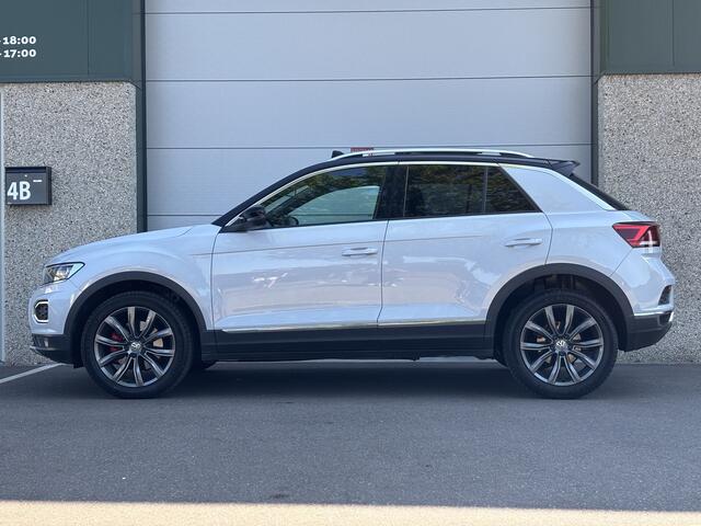Volkswagen T-Roc 1.5 TSI Sport Nap Carplay Navi Pano Automaat Sfeer