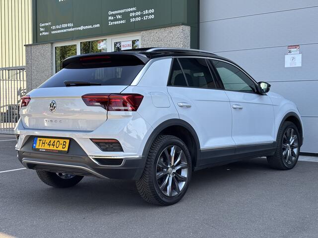 Volkswagen T-Roc 1.5 TSI Sport Nap Carplay Navi Pano Automaat Sfeer