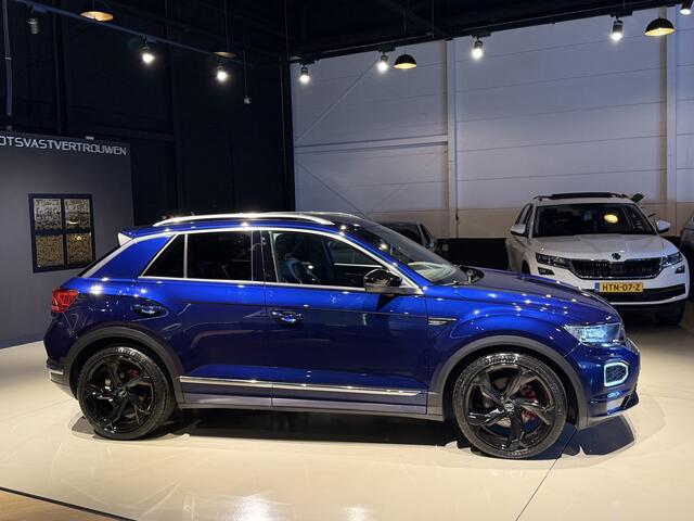 Volkswagen T-Roc 1.5 TSI Sport R ACC|Camera|Carplay|Matrix-LED Blauw!