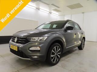 volkswagen-t-roc-1.5-tsi-style-trek