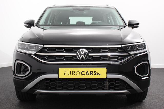Volkswagen T-Roc 1.5 TSI 150pk DSG Style Volkswagen T-Roc 1.5 TSI Style | Navigatie | Apple Carplay/Android Auto | Parkeersensoren | Camera | Adaptive Cruise Control | Park Assist | Stoel- en stuurverwarming | Elektrische achterklep | LED-koplampen | Getinte ramen