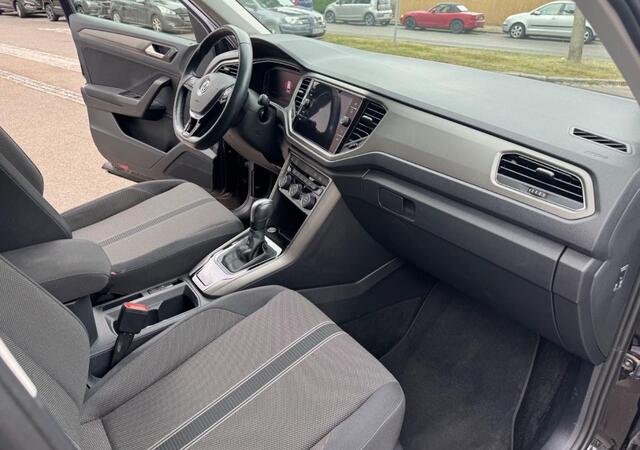 Volkswagen T-Roc 1.5 TSI ADAP CRUISE PANO TREKH. APPLE