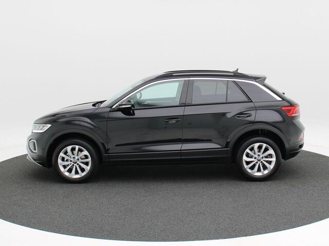Volkswagen T-Roc 1.5 TSi 150 Pk Automaat Life Edition | Adaptive Cruise | Full LED | Stoel Verwarming | Privacy Glass | Navigatie | Carplay | ECC | Camera | 17 Inch | 7.280 Km!!