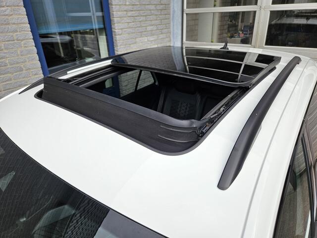 Volkswagen T-Roc 1.5 TSI R-Line Black Edition Inclusief Afleveringskosten