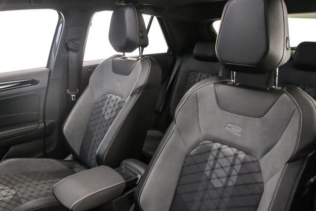Volkswagen T-Roc R-Line 1.5 TSI 150pk DSG Automaat Trekhaak, Black Style, Panoramadak, Beats audio, Adaptive cruise control, Achteruitrijcamera, Elektrische achterklep, Navigatie, Stoelverwarming
