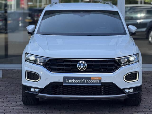 Volkswagen T-Roc 1.5 TSI Sport Trekhaak | LED | Camera | ACC