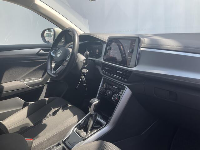 Volkswagen T-Roc 1.5 TSI Life 150pk Automaat Adap.Cruise Carplay Cam Hoogzitter Incl.BTW