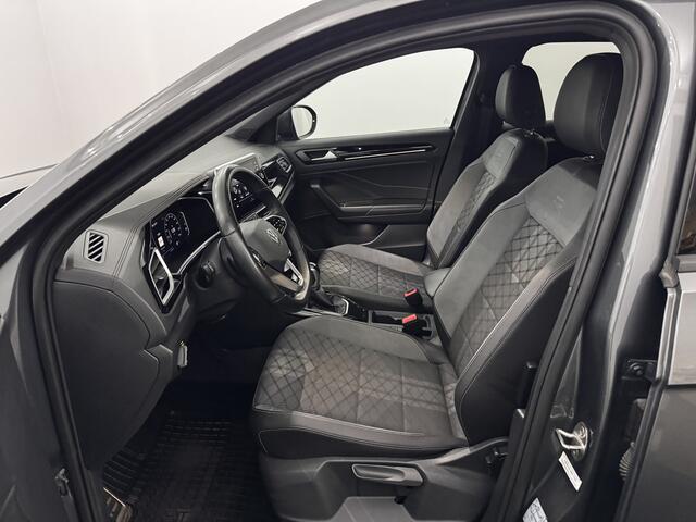 Volkswagen T-Roc 1.5 TSI 2X R-Line Half leder, Camera, Winterpakket, Keyless start, Virtual desk, Cruise control