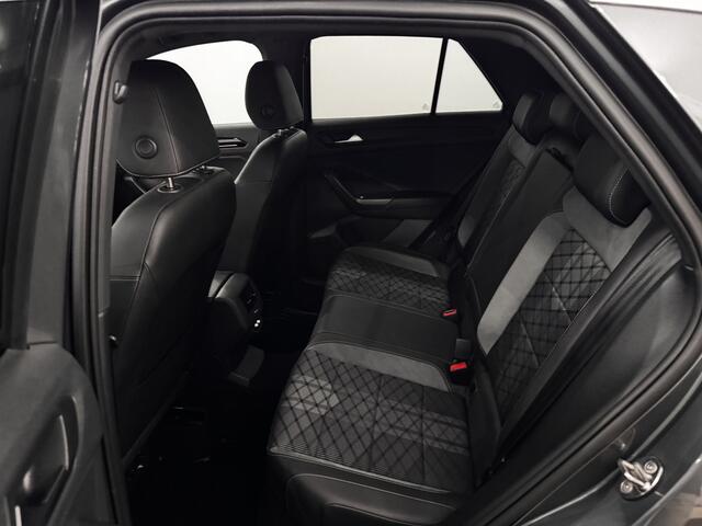 Volkswagen T-Roc 1.5 TSI 2X R-Line Half leder, Camera, Winterpakket, Keyless start, Virtual desk, Cruise control