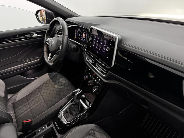 Volkswagen T-Roc 1.5 TSI 2X R-Line Half leder, Camera, Winterpakket, Keyless start, Virtual desk, Cruise control