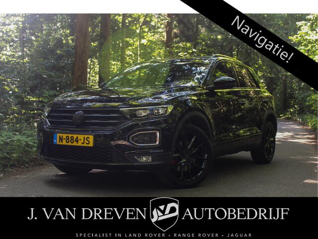 Volkswagen T-Roc 1.5 TSI Sport - Trekhaak, Panoramadak, Cruise, Airco, Stoelverwarming, Navigatie, Etc!