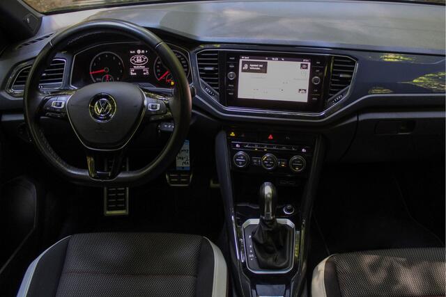 Volkswagen T-Roc 1.5 TSI Sport - Trekhaak, Panoramadak, Cruise, Airco, Stoelverwarming, Navigatie, Etc!