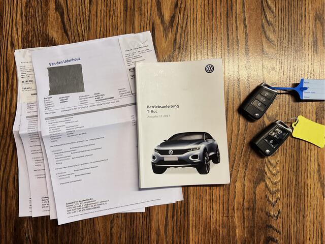 Volkswagen T-Roc 1.5 TSI Sport - Trekhaak, Panoramadak, Cruise, Airco, Stoelverwarming, Navigatie, Etc!