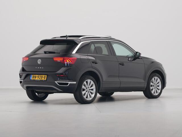 Volkswagen T-Roc 1.0 TSI 115pk Style Trekhaak Panorama Navigatie Camera Acc Carplay 323