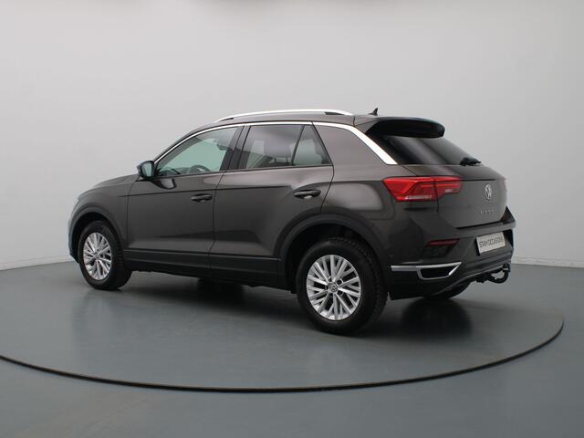 Volkswagen T-Roc 150pk TSI Style Business Camera | Adapt. Cruise | Navi | Parkeersens. v+a | Trekhaak