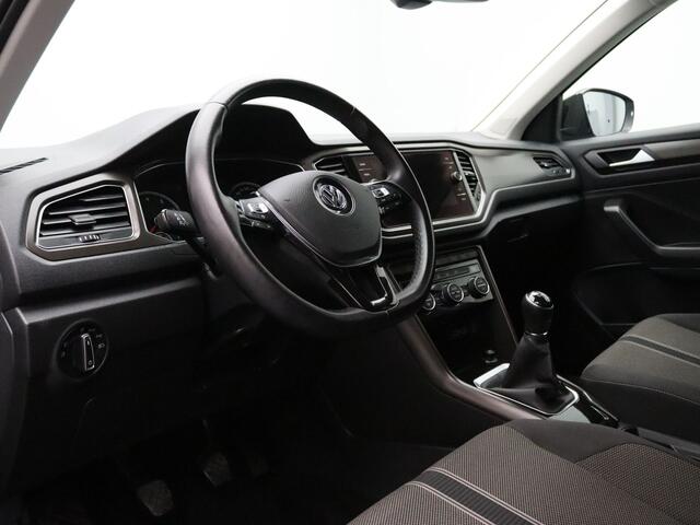 Volkswagen T-Roc 150pk TSI Style Business Camera | Adapt. Cruise | Navi | Parkeersens. v+a | Trekhaak