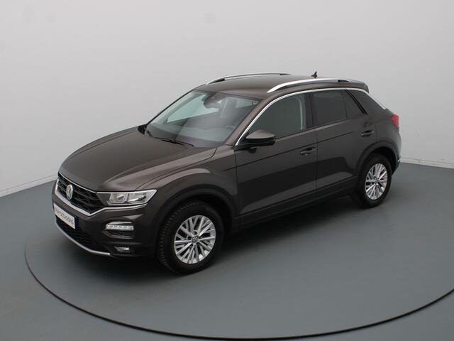 Volkswagen T-Roc 150pk TSI Style Business Camera | Adapt. Cruise | Navi | Parkeersens. v+a | Trekhaak