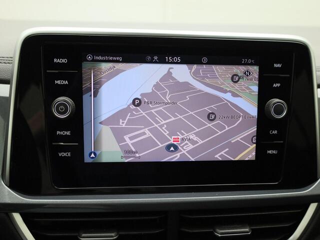 Volkswagen T-Roc 1.5 TSI 150PK Style DSG automaat · Navigatie · Camera + Parkeersensoren · Stoelverwarming